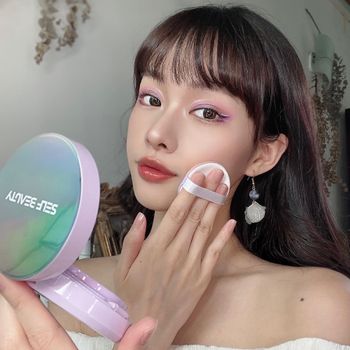 韓國小眾品牌🦄️𝙎𝙚𝙡𝙛 𝘽𝙚𝙖𝙪𝙩𝙮🦄️獨角獸極光亮澤氣墊粉餅