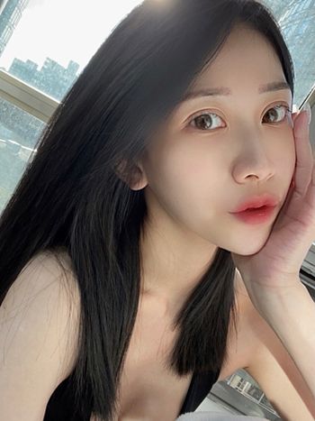 素顏VS化妝