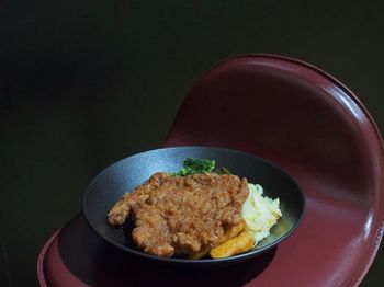 講到台灣美食 排骨飯一定榜上有名吧❤️ 這個排骨超厚