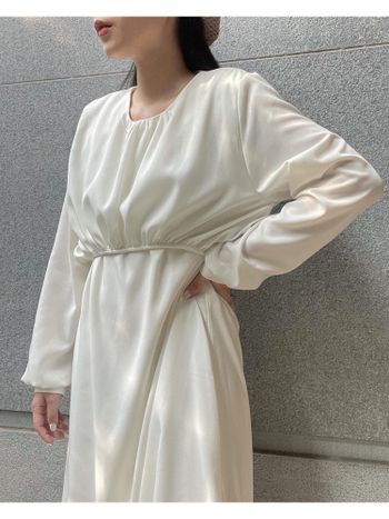 約會系穿搭再添一枚