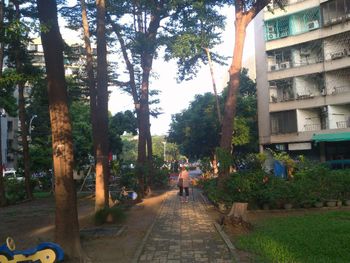 高雄市左營區果貿公園