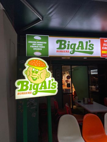 台北美食｜逛完街後來一份漢堡與炸雞吧！
