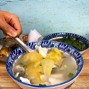 台南才吃得到的鮮魚湯｜水仙宮三兄弟魚湯店