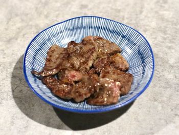 台北美食｜全程由店員服務！燒肉、甜點都好吃✨