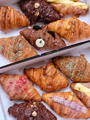 🍴台灣美食🍴多種口味可以挑選的好吃可頌🥐