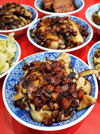台北美食｜傳說中的黑金魯肉飯 進階香菇版美味更升級