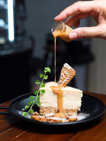 高雄｜巷弄中的一抹甜 榕點Rongdessert