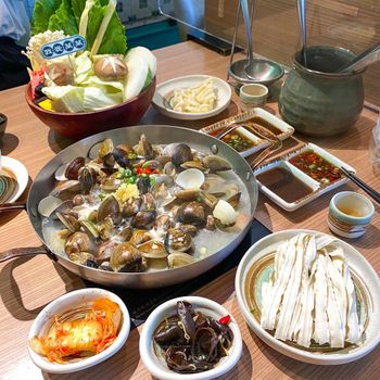 🍴台北美食🍴超級爆炸蛤蜊鍋鮮甜好吃❤️