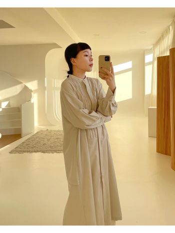 日系洋裝mirror selfie / 絕美光感攝影棚