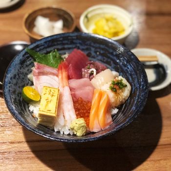 神之好吃的壽司丼飯｜台北中山-游壽司
