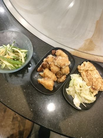 上班的樂趣~~找時間吃飯！！