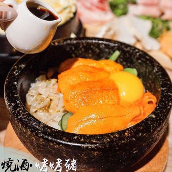 燒酒烤烤豬｜完美的海膽石鍋拌飯｜韓式料理吃起來