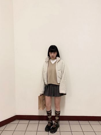 Vのootd 咖色系穿搭