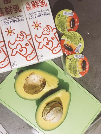 小廚娘｜酪梨牛奶🥑