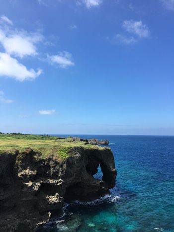沖繩景點｜有巨大象鼻岩的萬座毛