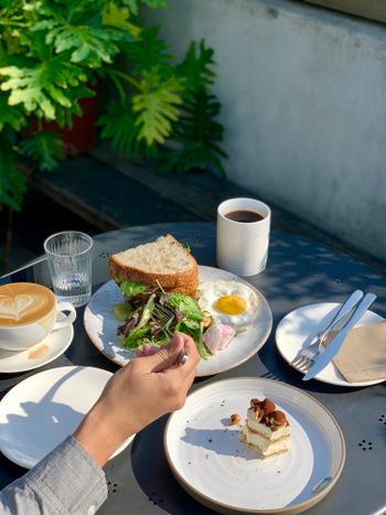 台中｜早午餐｜質感法式烘培 LA簡約風格Brunch