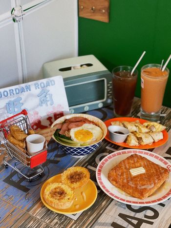 板橋美食〰️裝潢超港味！流沙西多士超讚的早午餐店🇭🇰