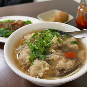 台北鹹食｜圓環好滋味的肉羹麵🍜｜圓山站餐廳