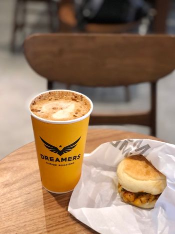 東門-《dreamers coffee》｜聚會好去處
