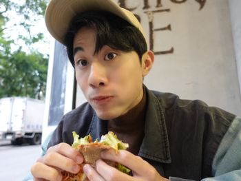 美食當前 先吃再說！