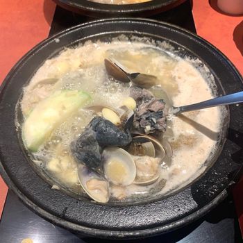 【台北松山】台中超人氣火鍋插旗台北！鍋迷必看-萬客什鍋