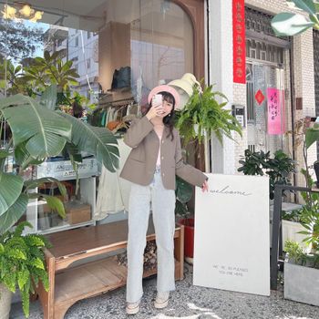 #日常OOTD 讓人心動的愛心扣小外套