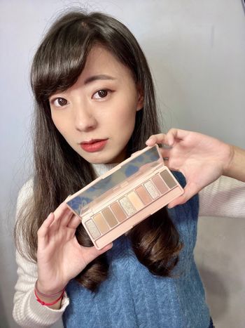 #曬出你的冬季命定彩妝色號 秋冬必備眼影盤ㅣ焦糖大衣眼彩盤