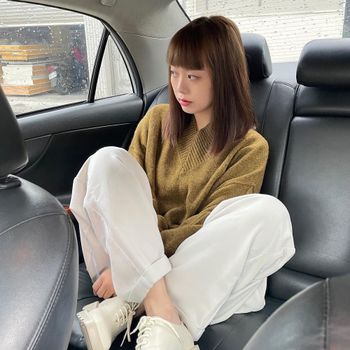ootd V領針織芥末黃超顯白😍