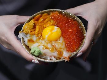 台南美食｜從小攤車變成店面的海鮮丼飯