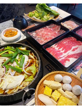 🍴台中美食🍴暖呼呼吃到飽火鍋🍲五百有找壽喜燒好好吃❤️