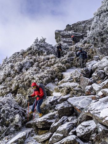 靠著毅力走完的嘉明湖⛰️⛰️⛰️