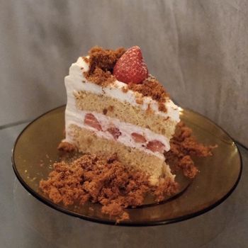 ꒰ 台北甜點 ꒱ 超特別‼️草莓蛋糕+肉鬆
