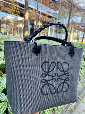 新年美包購入！Loewe灰色針織托特包