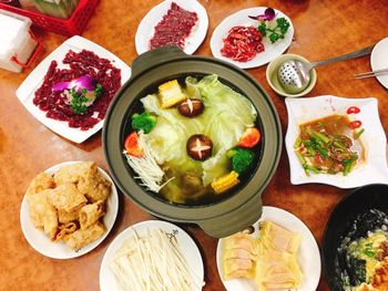 台南美食｜永康區老饕火鍋鴻品牛肉，鮮切溫體牛超讚！