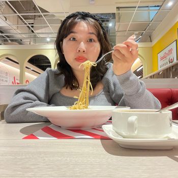 ［歐美風］2-1:2022恭喜發財，Outlet 也分新潮