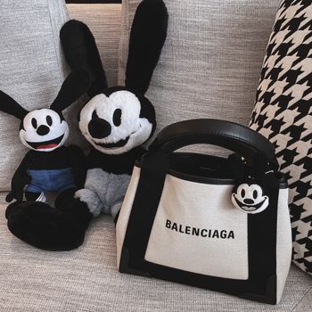 Balenciaga 帆布包