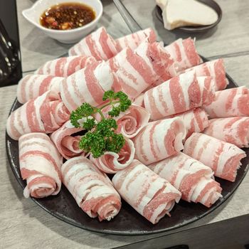 品湯白色麻辣鍋專賣店