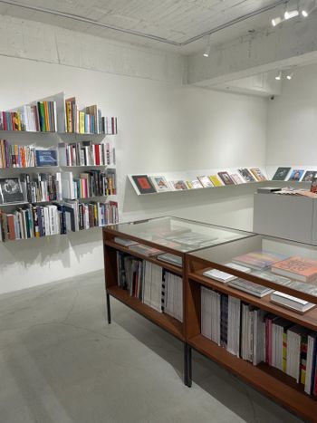 台北書店｜moom bookshop