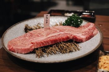 台中｜俺達の肉屋 米其林一星