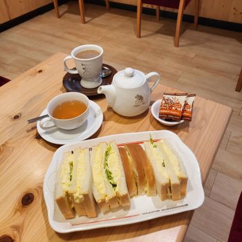 台北不限時咖啡廳 | 客美多咖啡店