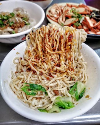 台南美食｜巷仔內才知! 百年老樹下的深夜食堂