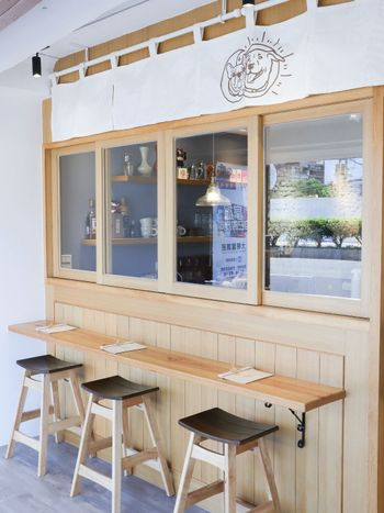 結合咖啡、甜點、豆花的可愛小店。