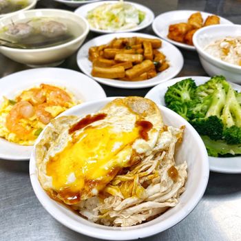 🍴台北美食🍴中山區隱藏版人氣雞肉飯🐓