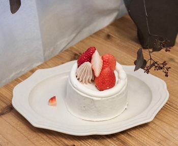 ꒰ 台北甜點 ꒱ 冬天就是要吃草莓甜點🍓