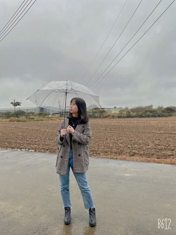 雨天☔️OOTD | 透明傘其實是穿搭單品吧