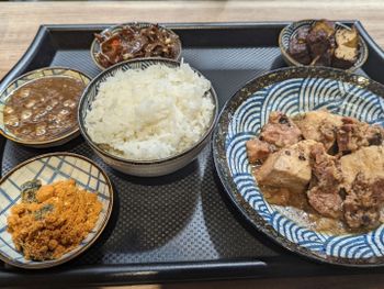 滷肉控~市府轉運站附近中午簡餐好去處