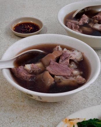 台北美食｜大同區豬腳湯老店推薦～