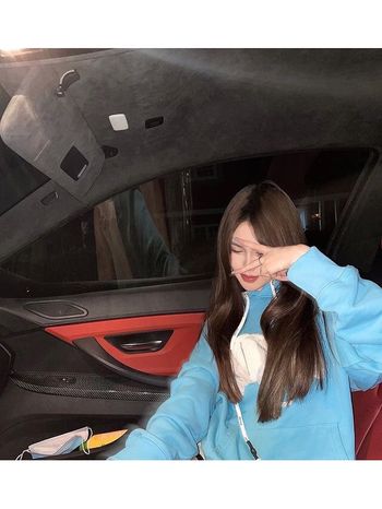 車上拍照就是要有個厲害的攝影師📷