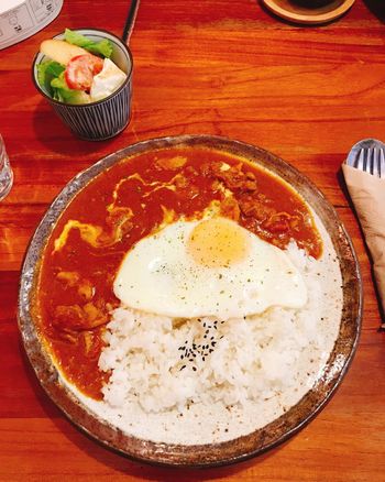 台北美食｜民生社區的六丁目Cafe，連咖喱飯都好吃！