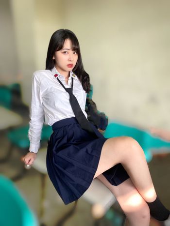 高校制服壞女孩打扮^^